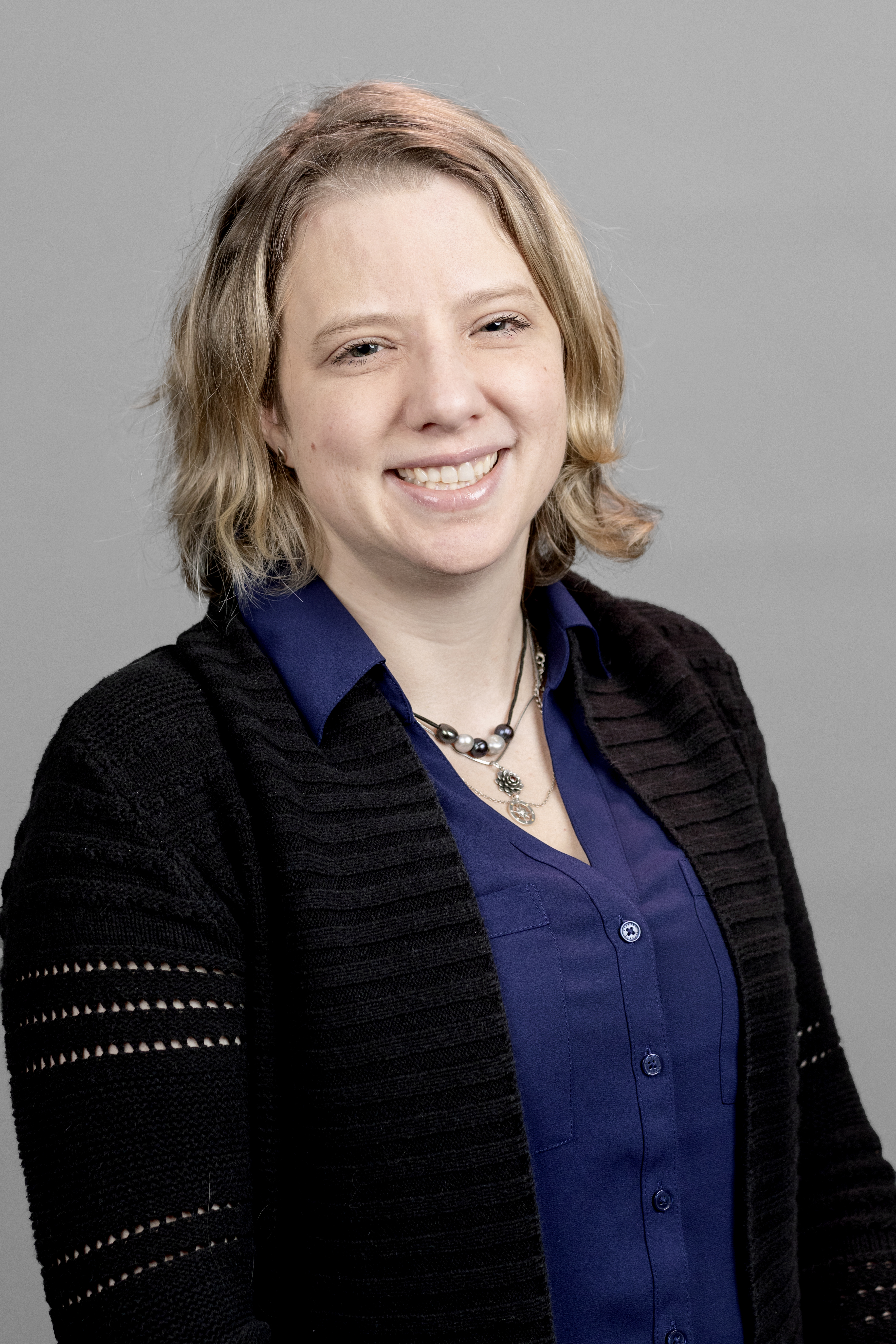 headschot of Carolyn Keller