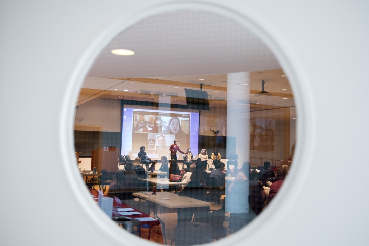 Conference seen through round window